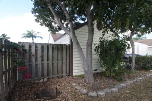 8735 Spring Valley Dr, Boynton Beach, FL 33472, Sold 07/13/17