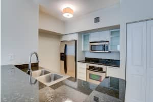 235 NE 1st St, Delray Beach, FL 33444, Sold 04/14/17