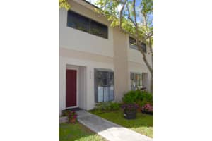 2700 S Oakland Forest Dr, Oakland Park, FL 33309, Sold 04/24/17