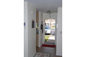 2700 S Oakland Forest Dr, Oakland Park, FL 33309, Sold 04/24/17