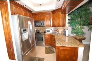 290 W Palmetto Park Rd, Boca Raton, FL 33432, Sold 08/04/17