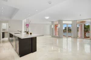 300 SE 5th Ave # 1170, Boca Raton, FL 33432, Sold 09/15/17