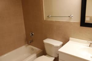 480 Executive Center Dr #1m, West Palm Beach, FL 33401, Sold 05/02/17