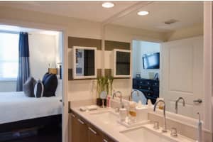 480 Hibiscus St, West Palm Beach, FL 33401, Sold 09/26/17