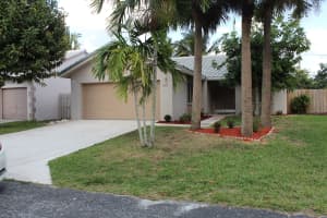 5820 Strawberry Lakes Cir, Lake Worth, FL 33463, Sold 05/25/17