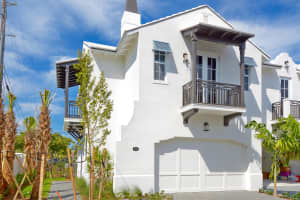 902 Hamilton Ln, Delray Beach, FL 33483, Sold 05/31/17