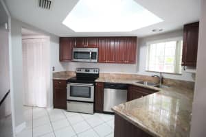152 Weybridge Cir, Royal Palm Beach, FL 33411, Sold 05/19/17