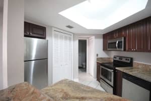 152 Weybridge Cir, Royal Palm Beach, FL 33411, Sold 05/19/17