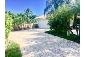 5271 Grande Palm Cir, Delray Beach, FL 33484, Sold 04/27/17