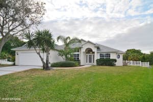 415 30th Ct SW, Vero Beach, FL 32968, Sold 07/28/17