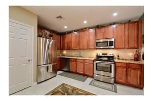 528 7th Square SW, Vero Beach, FL 32962, Sold 05/26/17