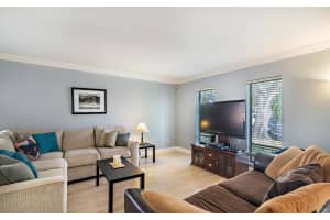 903 Sandtree Dr, Palm Beach Gardens, FL 33403, Sold 04/01/17