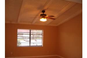 467 Glenwood Dr, West Palm Beach, FL 33415, Sold 04/27/17