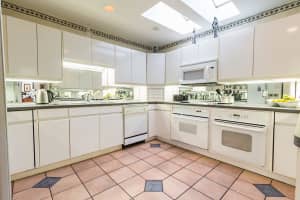 4114 NW 2nd Ln, Delray Beach, FL 33445, Sold 07/07/17