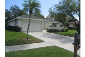 10700 Greentrail Dr S, Boynton Beach, FL 33436, Sold 07/10/17