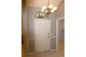 320 38th Square SW, Vero Beach, FL 32968, Sold 08/23/17