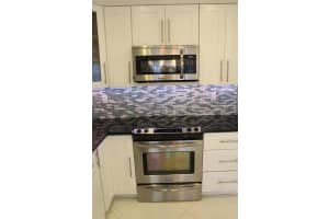 4201 S Ocean Blvd APT M3, South Palm Beach, FL 33480, Sold 06/27/17