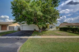 9080 Saddlecreek Dr, Boca Raton, FL 33496, Sold 05/05/17