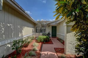 9080 Saddlecreek Dr, Boca Raton, FL 33496, Sold 05/05/17