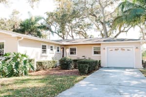 175 12th Pl SE, Vero Beach, FL 32962, Sold 04/26/17