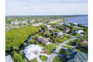 2345 NW Bay Colony Dr, Stuart, FL 34994, Sold 07/31/17