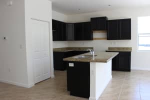 2160 SE 2nd St, Homestead, FL 33033, Sold 05/31/17