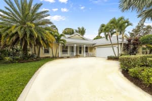 8749 SE Woodwind St, Hobe Sound, FL 33455, Sold 06/22/17
