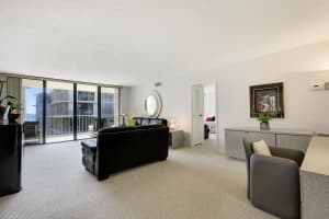 3200 S Ocean Blvd APT C401, Palm Beach, FL 33480, Sold 08/25/17