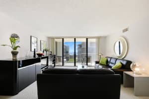 3200 S Ocean Blvd APT C401, Palm Beach, FL 33480, Sold 08/25/17