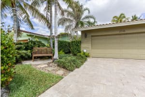 2735 NW 34th St, Boca Raton, FL 33434, Sold 06/01/17