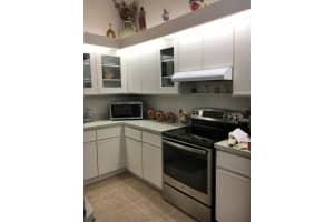 8904 Thumbwood Cir, Boynton Beach, FL 33436, Sold 05/30/17