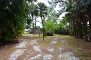 3699 SW St Lucie Shores Dr, Palm City, FL 34990, Sold 10/02/17