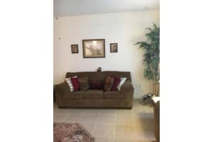 2549 Stockbridge Square SW, Vero Beach, FL 32962, Sold 06/15/17