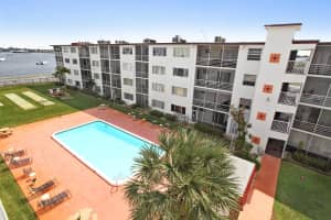 4500 N Flagler Dr APT D18, West Palm Beach, FL 33407, Sold 06/23/17