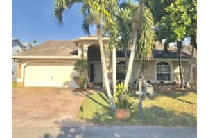 5319 NW 99th Way, Coral Springs, FL 33076, Sold 05/22/17