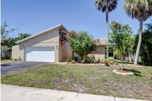3917 NW 2nd Ct, Deerfield Beach, FL 33442, Sold 06/07/17
