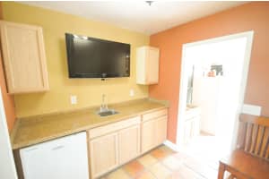 922 Mission Hill Rd, Boynton Beach, FL 33435, Sold 10/06/17