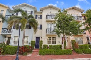 1009 W Heritage Club Cir, Delray Beach, FL 33483, Sold 12/15/17
