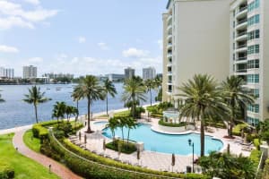 300 SE 5th Ave # 1170, Boca Raton, FL 33432, Sold 04/24/18