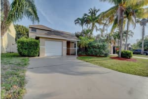 54 Peachtree Pl, Boynton Beach, FL 33436, Sold 06/05/17