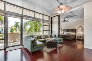 335 SE 6th Ave, Delray Beach, FL 33483, Sold 05/01/17