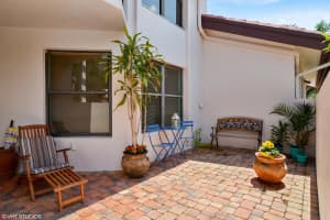 6031 SE Martinique Dr, Stuart, FL 34997, Sold 05/16/17