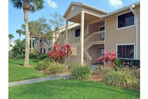 5825 Marina Dr, Sebastian, FL 32958, Sold 05/10/17
