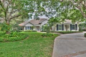 120 44th Terrace SW, Vero Beach, FL 32968, Sold 10/10/17
