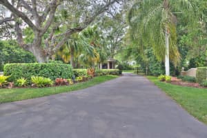 120 44th Terrace SW, Vero Beach, FL 32968, Sold 10/10/17