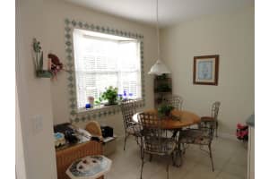 2435 55th Square, Vero Beach, FL 32966, Sold 09/29/17