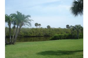 2800 Indian River Blvd APT L8, Vero Beach, FL 32960, Sold 07/31/17
