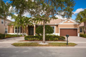 9729 Savannah Estates Dr, Lake Worth, FL 33467, Sold 02/02/18