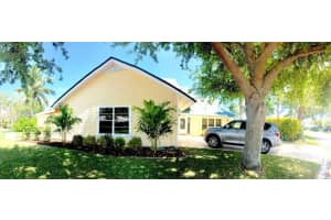 10381 SE Jupiter Narrows Dr, Hobe Sound, FL 33455, Sold 06/23/17