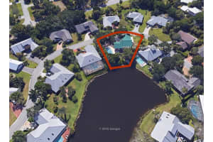 10381 SE Jupiter Narrows Dr, Hobe Sound, FL 33455, Sold 06/23/17